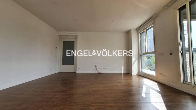 Apartamento de 3 habitaciones en Valdefuentes, Madrid ciudad en alquiler con piscina garaje - 2.400 € (Ref: 9109739)