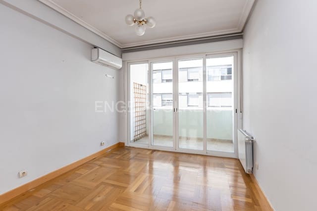 4 Zimmer Apartment zu verkaufen in Pacífico, Madrid Stadt - 770.000 € (Ref: 9113545)