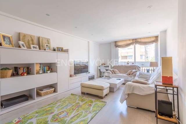 3 soveværelse Lejlighed til salg i Estrella, Madrid by med garage - € 1.050.000 (Ref: 9114962)