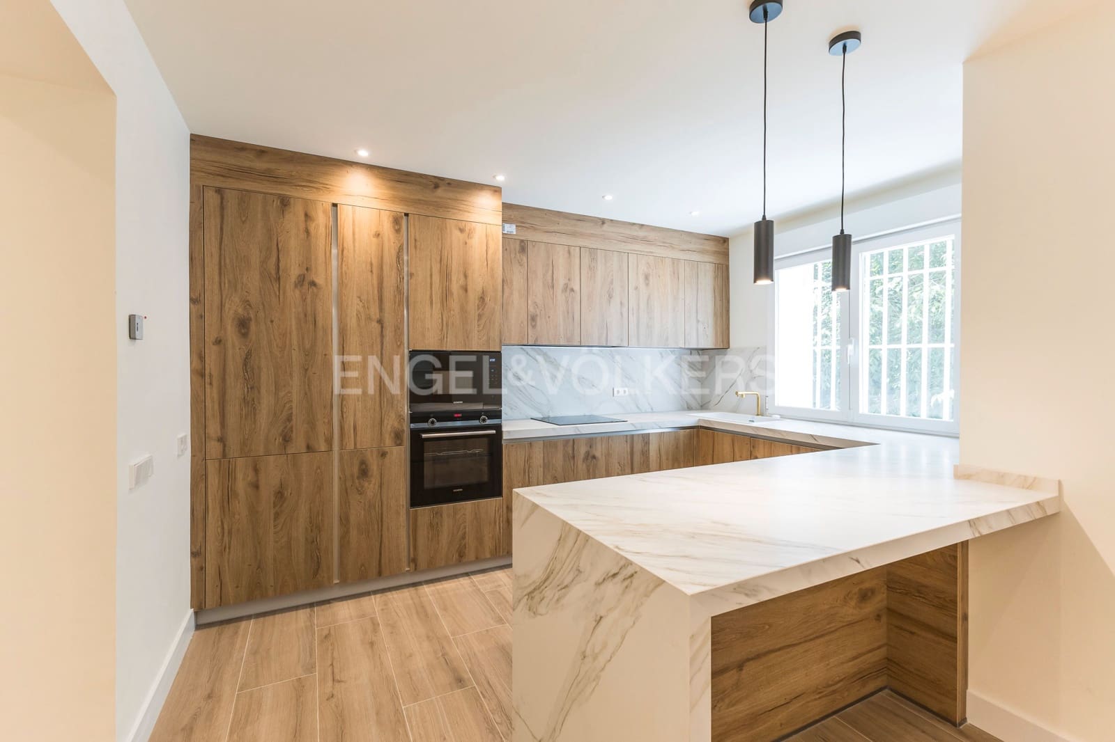 Apartamento de 3 habitaciones en Madrid ciudad en alquiler con piscina - 3.400 € (Ref: 9126452)