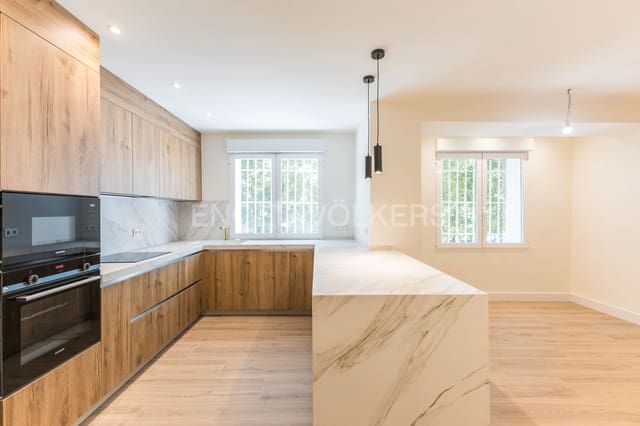 Apartamento de 3 habitaciones en Guindalera, Madrid ciudad en alquiler con piscina - 3.400 € (Ref: 9126452)