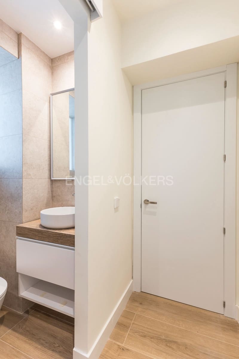 Apartamento de 3 habitaciones en Madrid ciudad en alquiler con piscina - 3.400 € (Ref: 9126452)