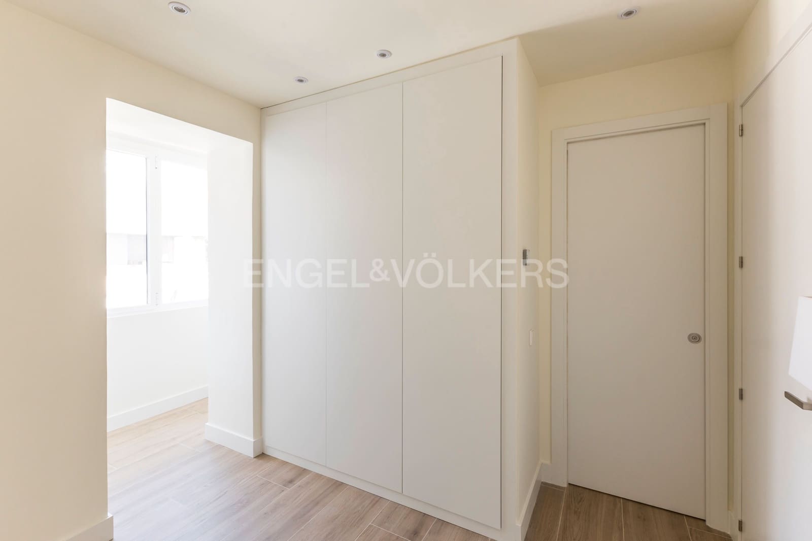 Apartamento de 3 habitaciones en Madrid ciudad en alquiler con piscina - 3.400 € (Ref: 9126452)