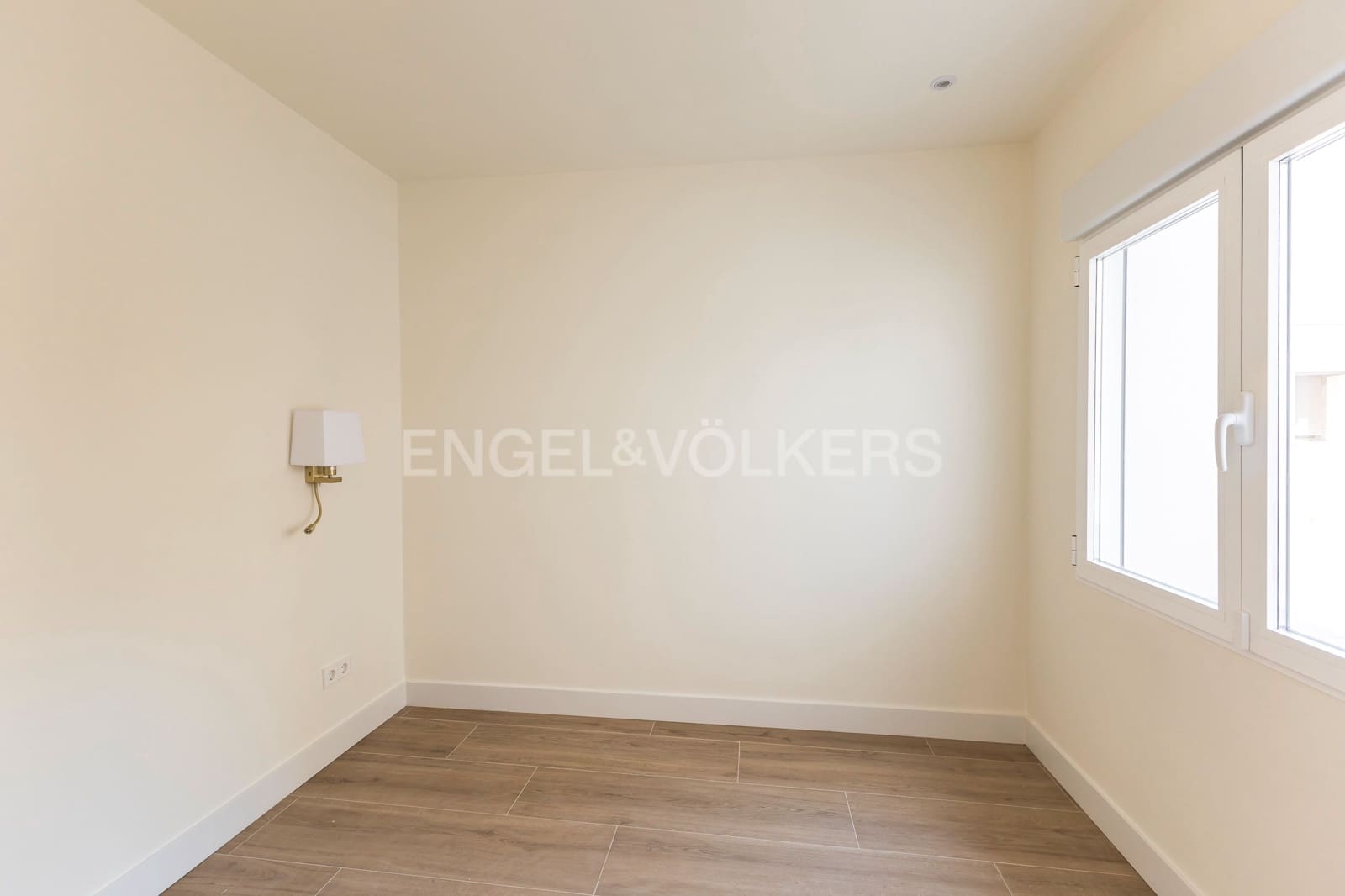 Apartamento de 3 habitaciones en Madrid ciudad en alquiler con piscina - 3.400 € (Ref: 9126452)