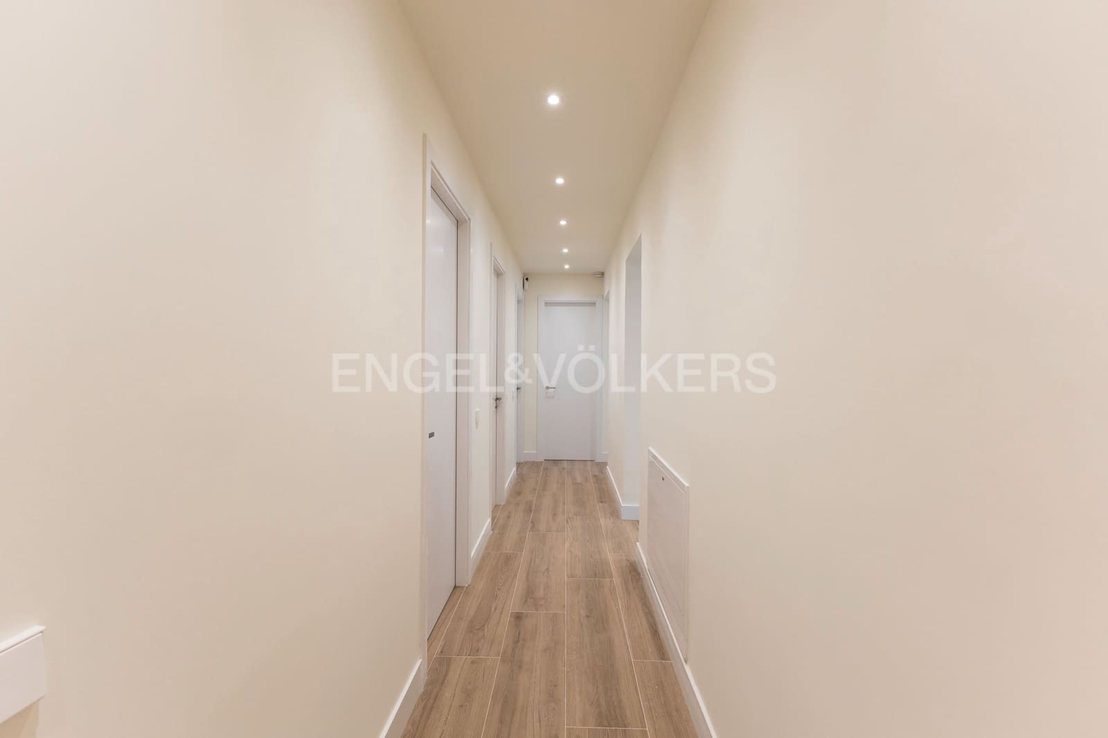 Apartamento de 3 habitaciones en Madrid ciudad en alquiler con piscina - 3.400 € (Ref: 9126452)