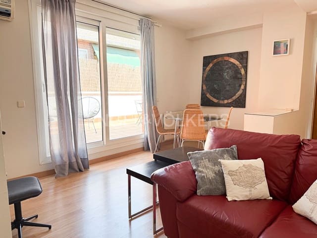 2 soveværelse Penthouse til leje i Castillejos, Madrid by med garage - € 1.850 (Ref: 9127034)
