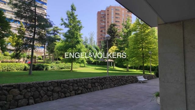 Apartamento de 3 habitaciones en San Pascual, Madrid ciudad en alquiler con piscina garaje - 3.300 € (Ref: 9127794)