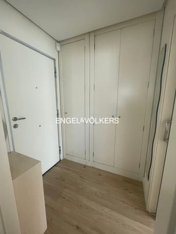 2 soveværelse Lejlighed til leje i Valverde, Madrid by med swimmingpool garage - € 1.500 (Ref: 9127799)