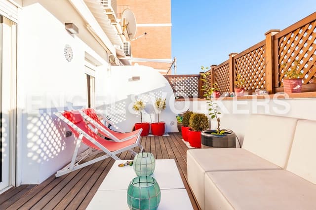 3 soveværelse Penthouse til leje i Rios Rosas, Madrid by - € 2.900 (Ref: 9129054)
