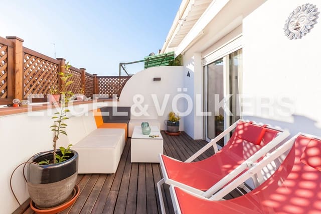 3 soveværelse Penthouse til leje i Rios Rosas, Madrid by - € 2.900 (Ref: 9129054)