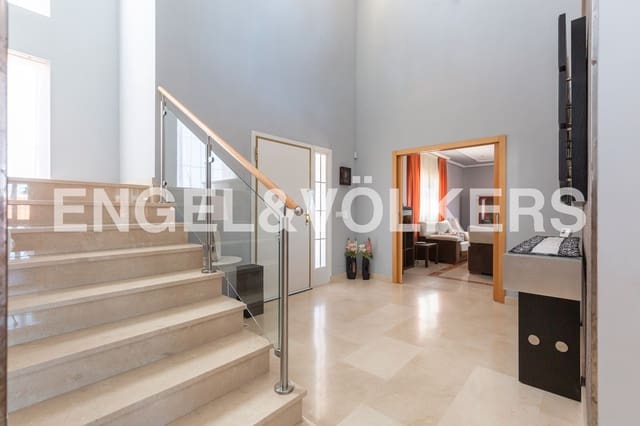 6 slaapkamer Villa te koop in Los Santos de la Humosa met zwembad garage - € 549.000 (Ref: 9132960)