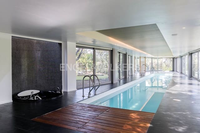 5 soveværelse Villa til salg i San Sebastián de los Reyes med swimmingpool garage - € 1.990.000 (Ref: 9132977)