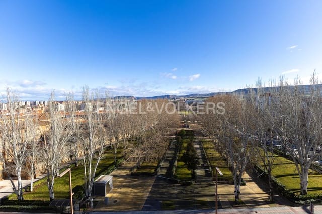 5 quarto Penthouse para venda em Guadalajara cidade com garagem - 650 000 € (Ref: 9133013)