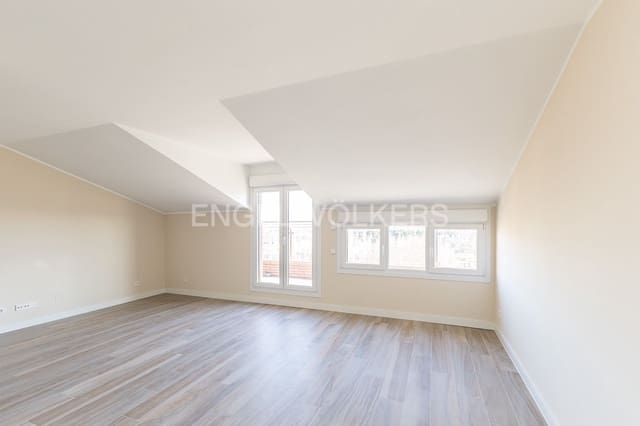 5 quarto Penthouse para venda em Guadalajara cidade com garagem - 650 000 € (Ref: 9133013)