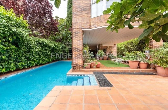 5 soveværelse Villa til salg i Concepción, Madrid by med garage - € 2.600.000 (Ref: 9133027)