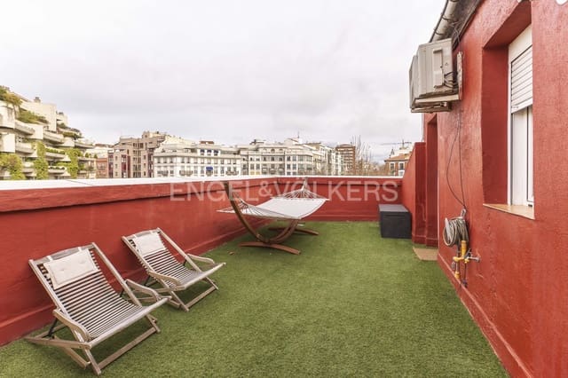 2 soveværelse Penthouse til salg i Universidad, Madrid by - € 1.150.000 (Ref: 9133033)
