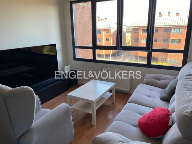 2 bedroom Apartment for rent in Majadahonda with garage - € 1,350 (Ref: 9133047)