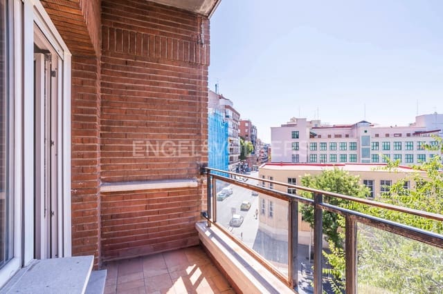 3 soveværelse Lejlighed til salg i Pacífico, Madrid by - € 1.090.000 (Ref: 9133048)