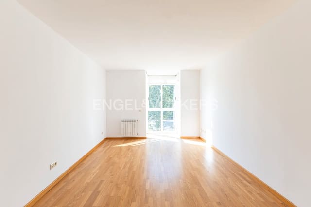 1 sovrum Lägenhet till salu i Butarque, Madrid stad med pool - 249 000 € (Ref: 9133769)