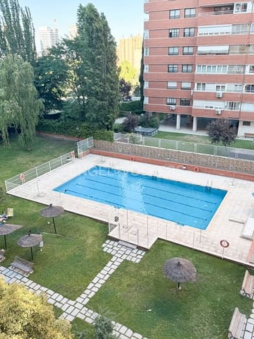 5 soveværelse Lejlighed til leje i Castilla, Madrid by med swimmingpool garage - € 2.800 (Ref: 9136422)