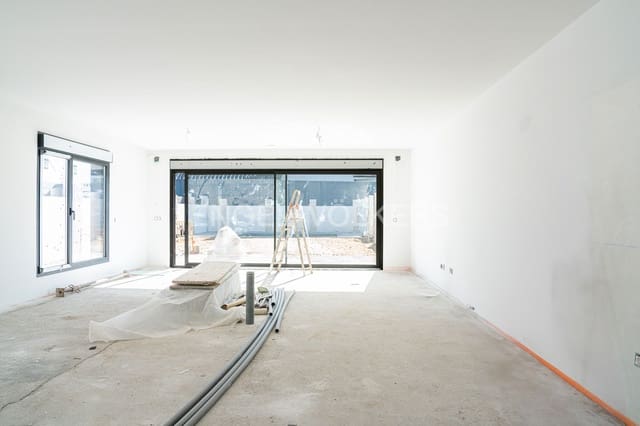 4 soverom Villa til salgs i Boadilla del Monte med svømmebasseng garasje - € 1 150 000 (Ref: 9136425)
