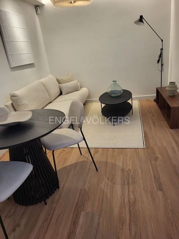 2 soveværelse Lejlighed til leje i Puerta del Ángel, Madrid by - € 1.500 (Ref: 9148172)