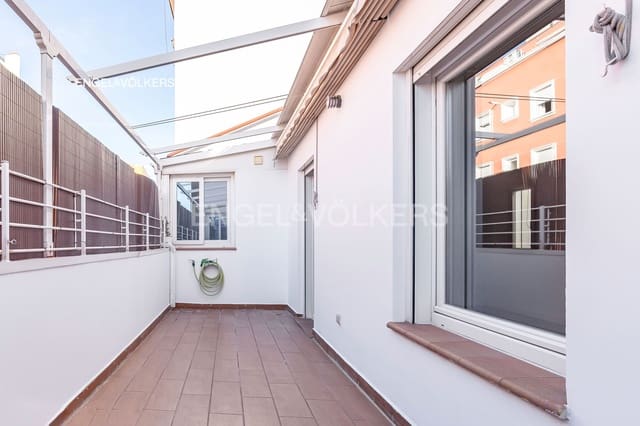 2 soveværelse Penthouse til salg i Fuente del Berro, Madrid by - € 895.000 (Ref: 9158768)