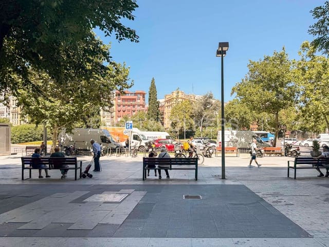 2 soveværelse Loft til salg i Fuente del Berro, Madrid by - € 770.000 (Ref: 9158802)