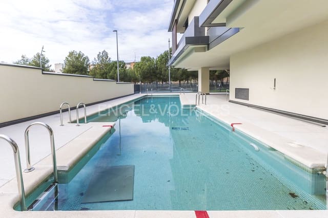 1 soveværelse Lejlighed til leje i Imperial, Madrid by med swimmingpool garage - € 1.700 (Ref: 9158805)