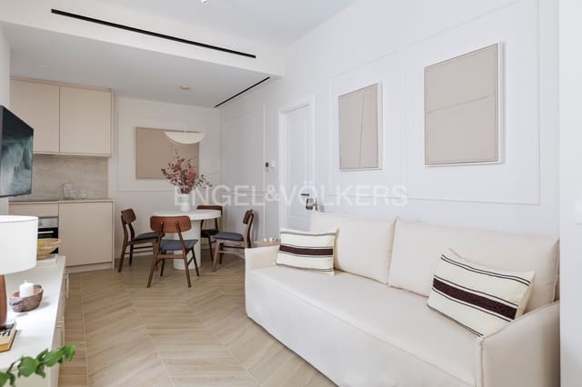 2 soveværelse Lejlighed til leje i Lista, Madrid by - € 2.300 (Ref: 9158818)