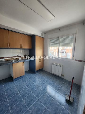 Chalet en Alcalá de Henares en alquiler con garaje - 2.500 € (Ref: 9161697)