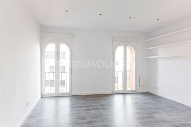2 soveværelse Penthouse til leje i Madrid by - € 2.400 (Ref: 9164839)