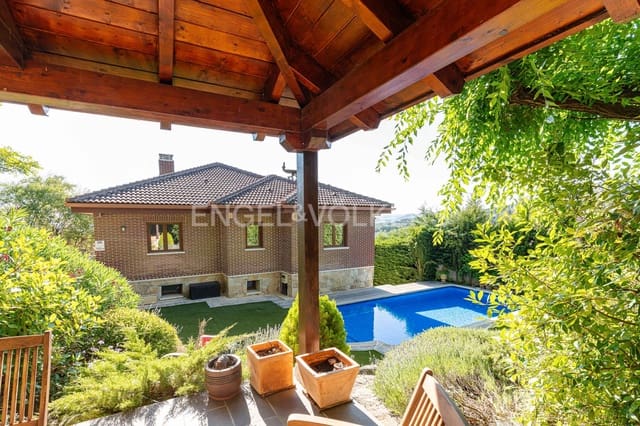 6 soveværelse Villa til salg i Becerril de la Sierra med swimmingpool garage - € 640.000 (Ref: 9167431)
