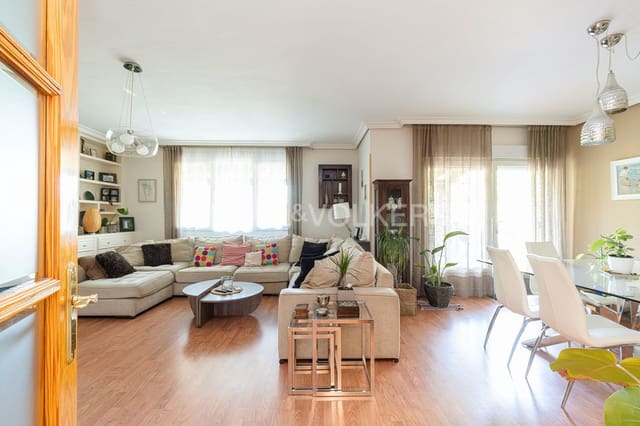 5 soveværelse Villa til salg i El Escorial med swimmingpool garage - € 675.000 (Ref: 9169820)