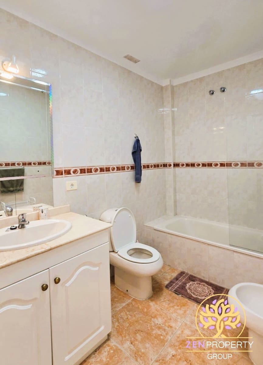 2 chambre Maison de Ville à vendre à Adeje avec piscine garage - 543 000 € (Ref: 10026520)