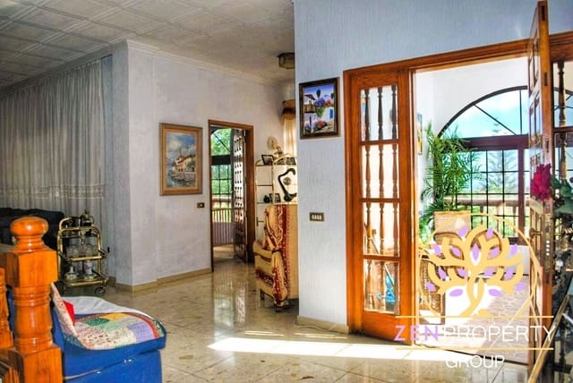 5 soverom Finca/Herregård til salgs i San Miguel de Abona med svømmebasseng garasje - € 990 000 (Ref: 10071796)