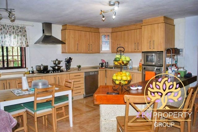 5 soverom Finca/Herregård til salgs i San Miguel de Abona med svømmebasseng garasje - € 990 000 (Ref: 10071796)