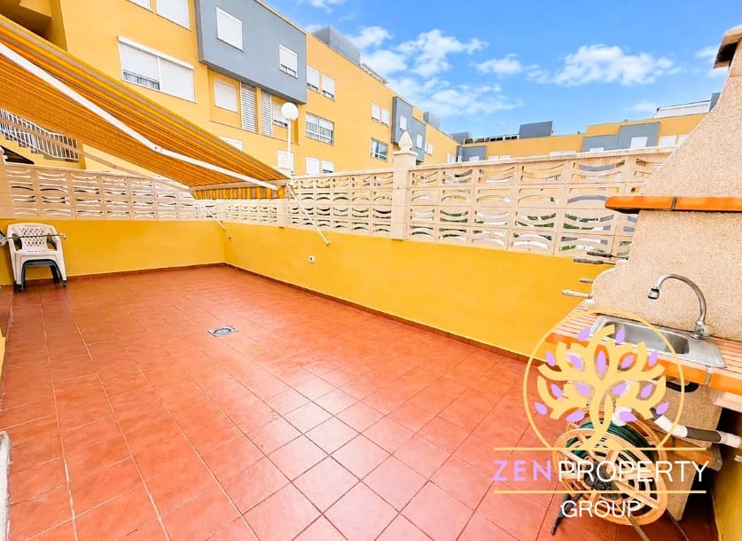 3 sovrum Lägenhet till salu i El Medano med pool garage - 345 000 € (Ref: 10093669)