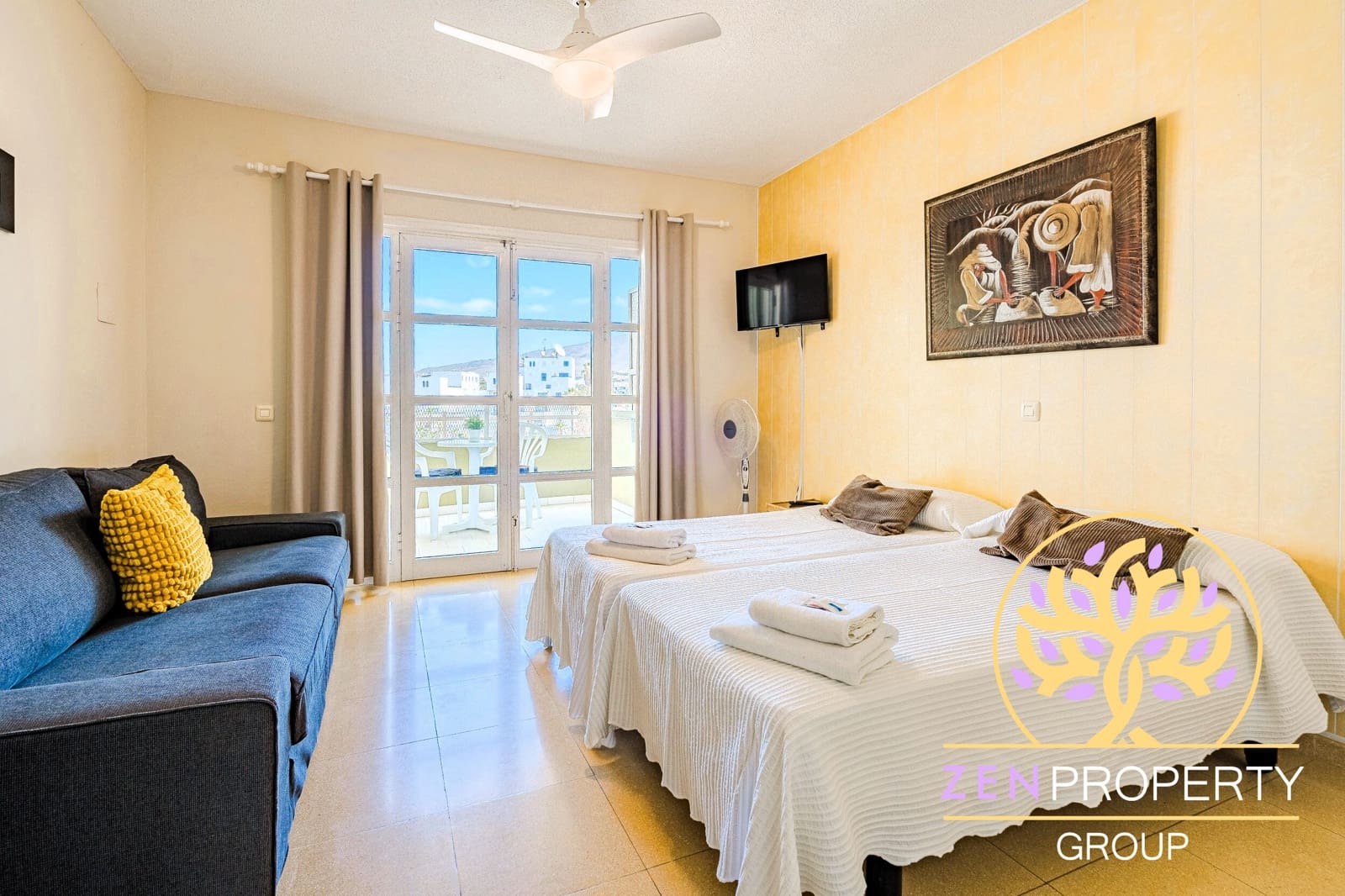 Studio for sale in Adeje with pool garage - € 225,000 (Ref: 10174755)
