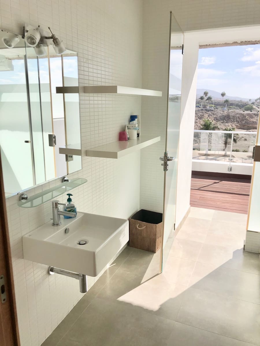 3 soveværelse Lejlighed til salg i La Caleta Adeje med swimmingpool garage - € 1.135.000 (Ref: 5140863)