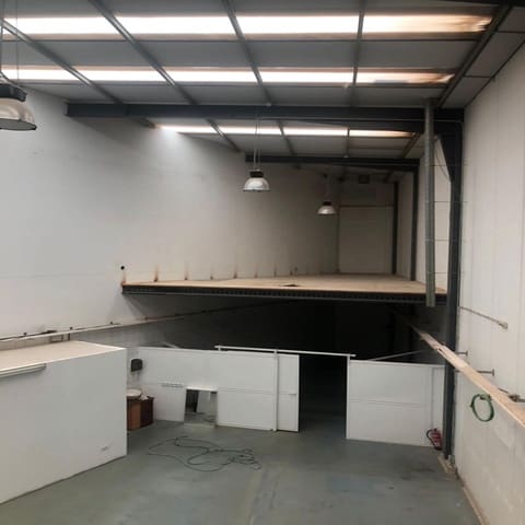 Virksomhed til salg i Las Chafiras (San Miguel), San Miguel de Abona med garage - € 350.000 (Ref: 7374359)