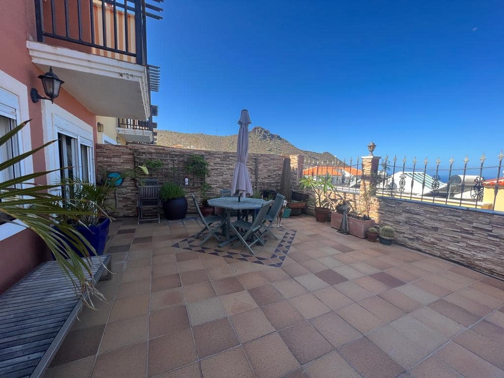 4 soveværelse Byhus til salg i Roque del Conde med swimmingpool garage - € 895.000 (Ref: 7870921)