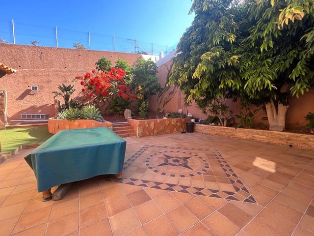 4 sovrum Hus till salu i Roque del Conde, Adeje med pool garage - 895 000 € (Ref: 7870921)