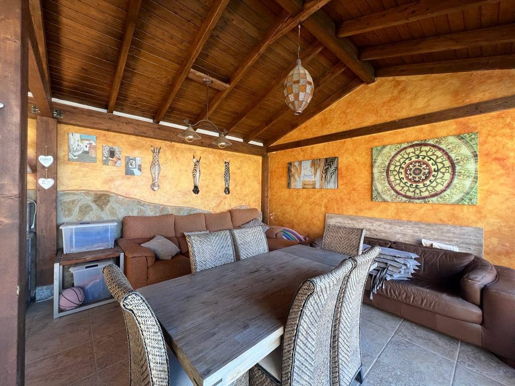 4 soveværelse Byhus til salg i Roque del Conde med swimmingpool garage - € 895.000 (Ref: 7870921)