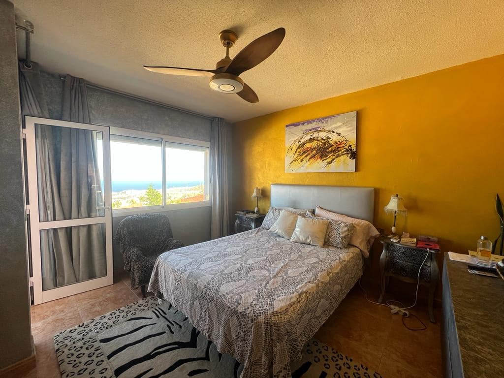 4 soveværelse Byhus til salg i Roque del Conde med swimmingpool garage - € 895.000 (Ref: 7870921)