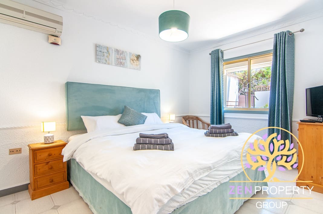 4 soverom Villa til salgs i Adeje med svømmebasseng garasje - € 1 390 000 (Ref: 8115904)