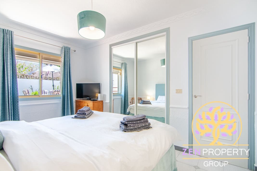 4 soverom Villa til salgs i Adeje med svømmebasseng garasje - € 1 390 000 (Ref: 8115904)