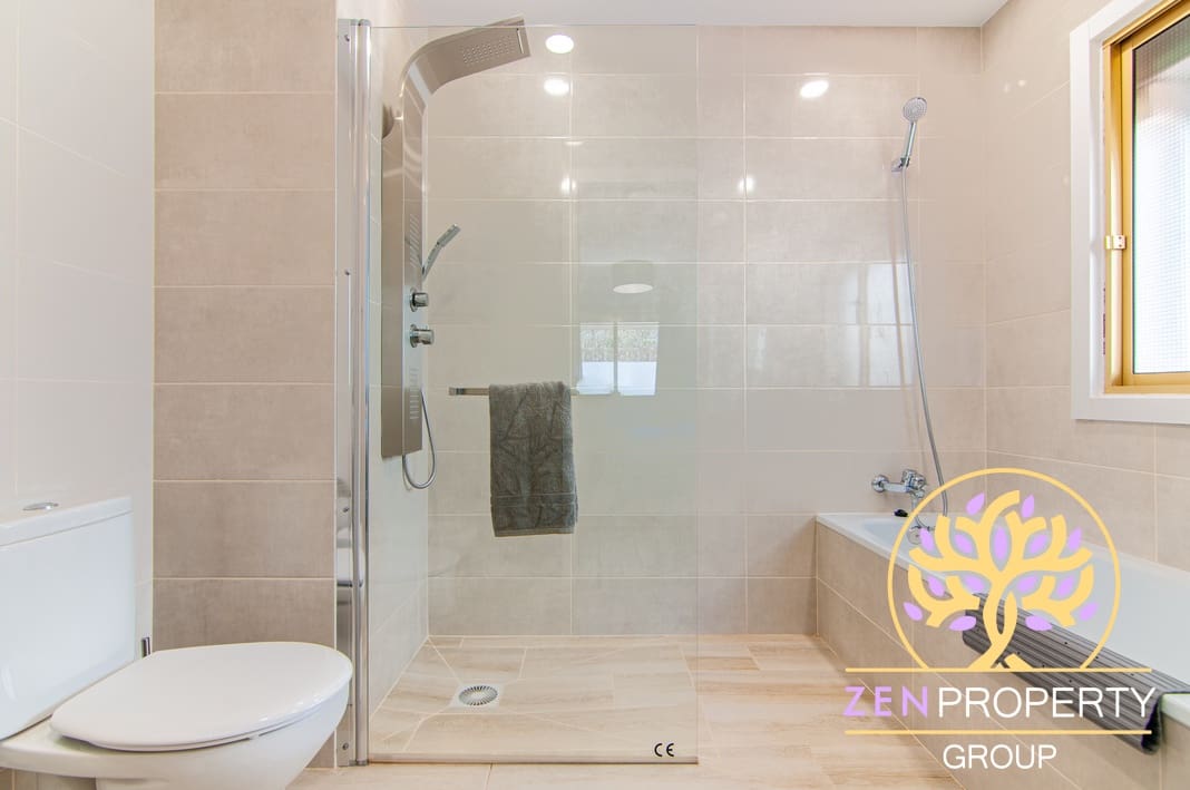 4 soverom Villa til salgs i Adeje med svømmebasseng garasje - € 1 390 000 (Ref: 8115904)