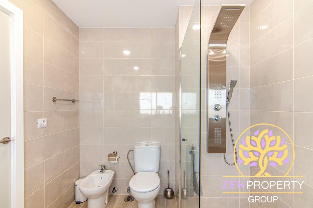 4 soverom Villa til salgs i Adeje med svømmebasseng garasje - € 1 390 000 (Ref: 8115904)