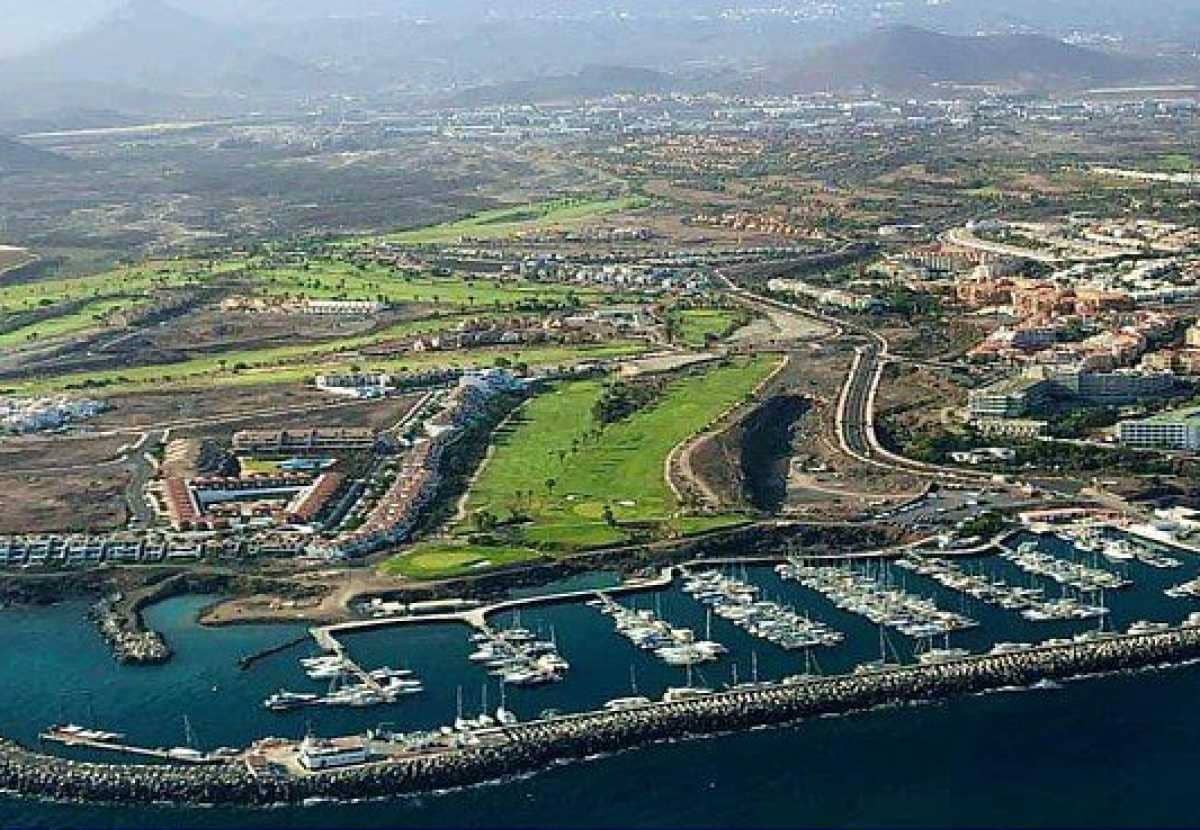 2 soveværelse Lejlighed til salg i Amarilla Golf med swimmingpool garage - € 340.000 (Ref: 8194414)